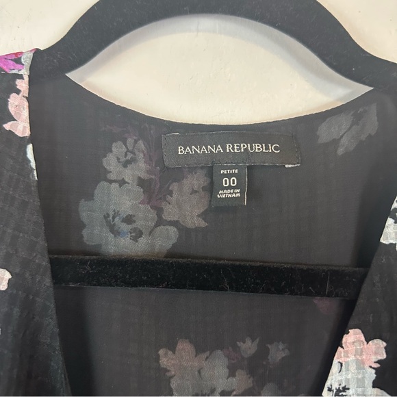 Banana Republic | Black Faux Wrap Floral Ruffle Maxi Dress Size 00 Petite - Picture 5 of 9